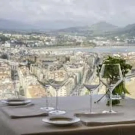 4 Playa Surf Cine- Parking Y Terraza San Sebastian