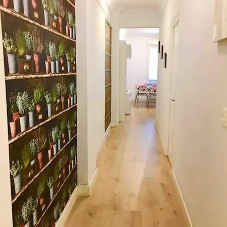 Apartment Luminosa Y Con Terraza: Playa Surf Cine Ess01935 *
