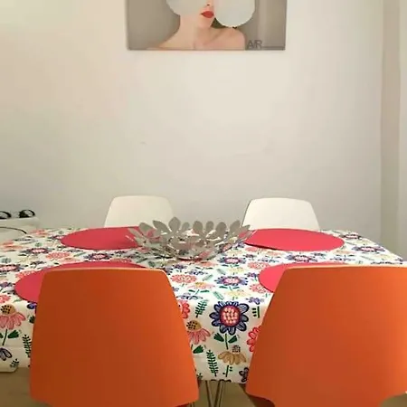Luminosa Y Con Terraza: Playa Surf Cine Ess01935 Apartment