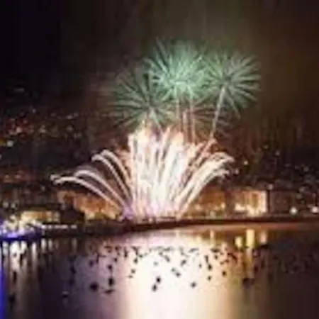 4 Playa Surf Cine- Parking Y Terraza * Σαν Σεμπαστιάν