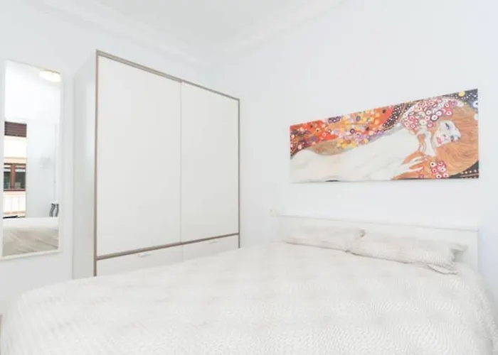 4 Playa Surf Cine- Parking Y Terraza סן סבסטיאן